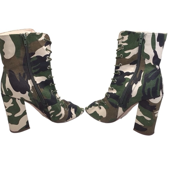 Chase & Chloe Peep Toe Lace-Up Ankle Booties Camo Canvas Block Heels Women’s 8W - Picture 8 of 9